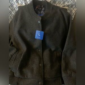 NWT Women’s Bomber Gray Jacket with Floral Lining and Snap buttons